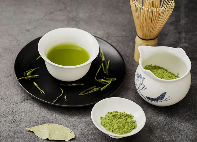 Matcha-Tee